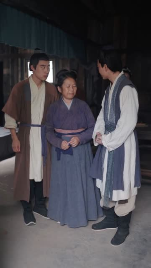 开局一间破草屋，我靠养娃系统致富（62集）好看的短剧推荐