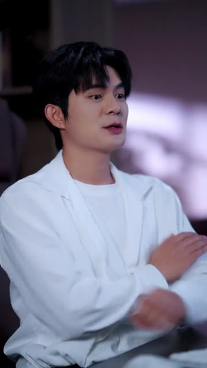 她位高权重，偏撩我（80集）好看又上头的红果短剧