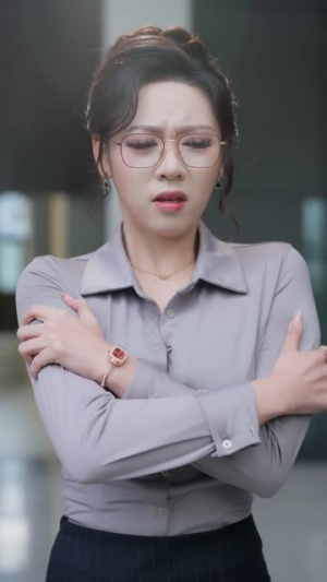 仙界修炼万年，归来的我举世无敌（64集）每天更新短剧更精彩