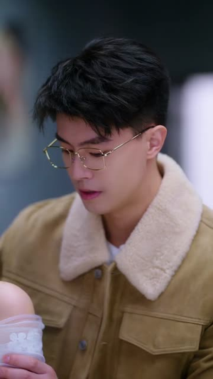 春昼（30集）热门短剧推荐持续中