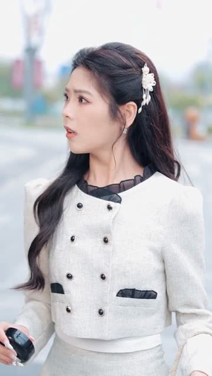 被男神误伤后，我喜提泼天富贵（82集）重生短剧热门短剧推荐